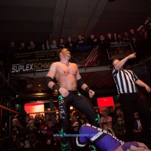IPW_Christmas_Confused_2018-181