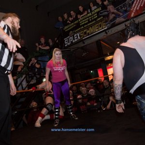 IPW_Christmas_Confused_2018-705