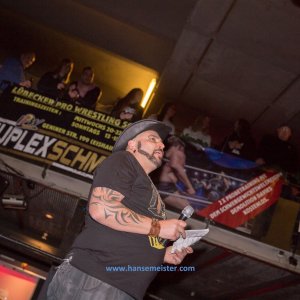IPW_Christmas_Confused_2018-8