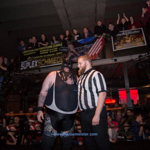 IPW_Christmas_Confused_2018-842