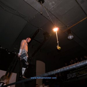 IPW_Christmas_Confused_2018-974