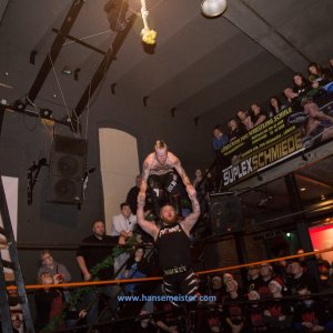 IPW_Christmas_Confused_2018-979