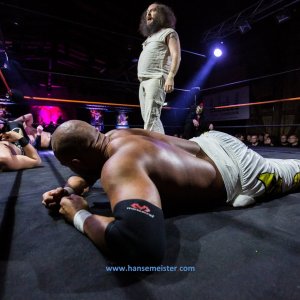 IPW-CIRCLE-OF-CHAMPIONS-30-MEN-RUMBLE-2020-2693
