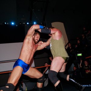 IPW_Eishaus_Explosion_2_WWE_AnderssonKennedy_1199_