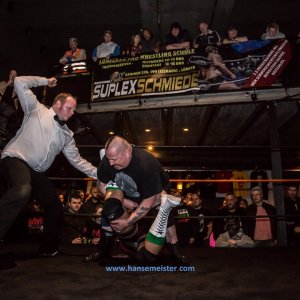 IPW_Wrestling_Kick_in_the_Eastereggs_2019-1105