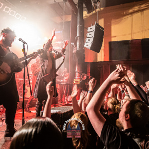 manntra-und-tanzwut-knust-2023-23