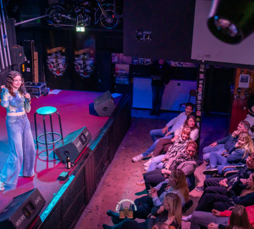 Maria-Clara-Groppler-Mehrjungfrau-im-Riders-Cafe-19-04-2026-19
