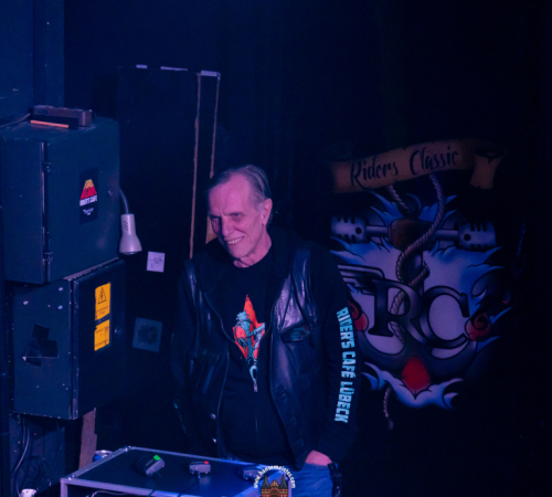 Maria-Clara-Groppler-Mehrjungfrau-im-Riders-Cafe-19-04-2026-38