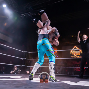 maximum-wrestling-foerde-in-flammen-2023-1000