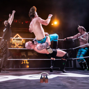 maximum-wrestling-foerde-in-flammen-2023-1176