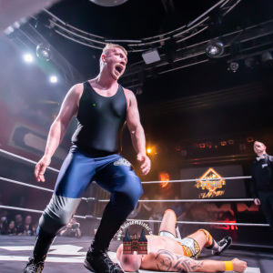 maximum-wrestling-foerde-in-flammen-2023-1385