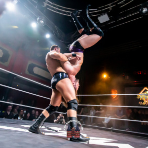 maximum-wrestling-foerde-in-flammen-2023-1750