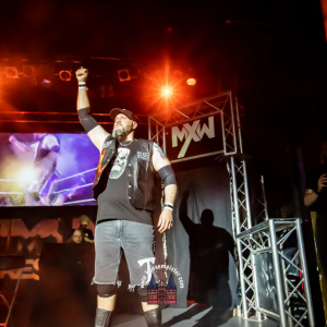 maximum-wrestling-foerde-in-flammen-2023-700