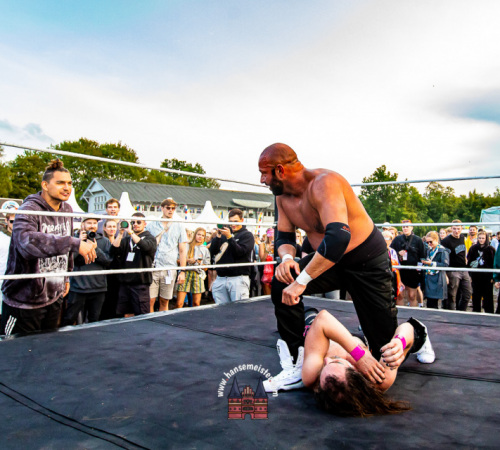 Maximum-Wrestling-beim-Funhouse-Festival-Kiel-2023-1679