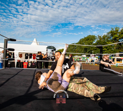 Maximum-Wrestling-beim-Funhouse-Festival-Kiel-2023-800