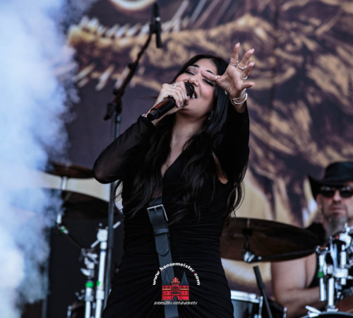 mera-luna_xandria-52