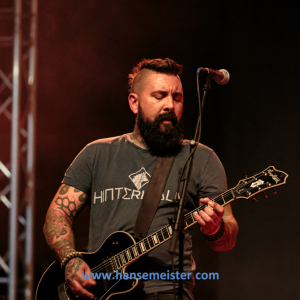 MOST-WANTED-PEACE-Kaerbholz1072