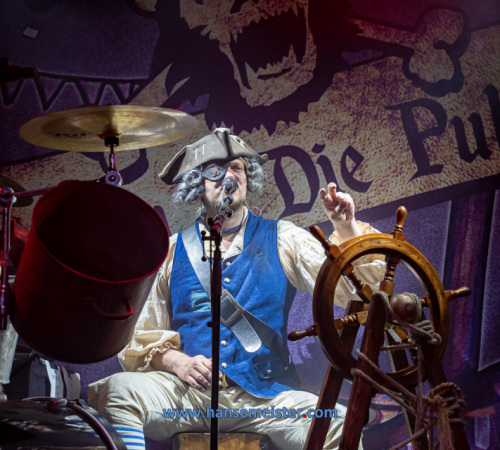 MrHurley-und-die-pulveraffen-Riders-2023-148