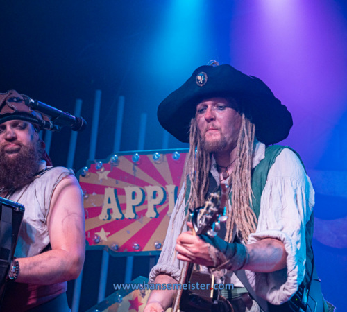 MrHurley-und-die-pulveraffen-Riders-2023-74