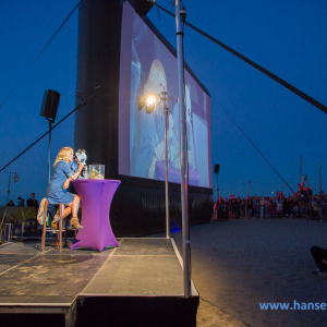 Open_Air_Kino_unterm_Ostseehimmel_Travem_nde_mit_CRO_354_