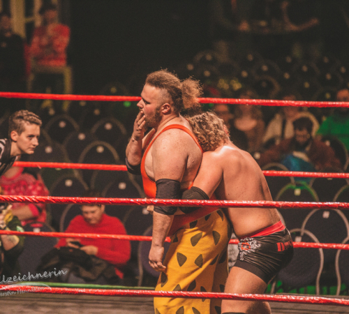 chrismas-wrestling-Hagar-No.5-Hannover-POW-112