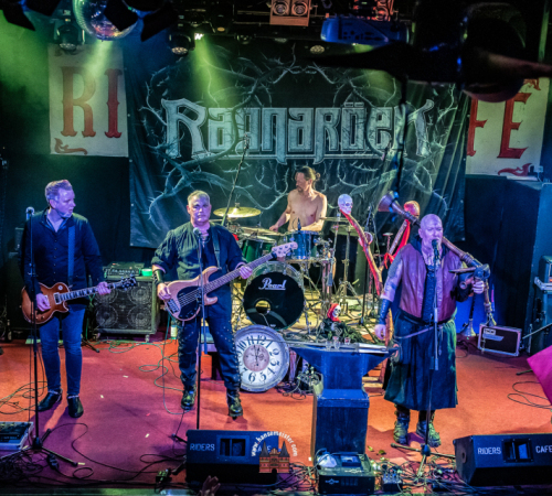 Ragnaroeek-mit-Support-Cultus-Ferox-im-Riders-Cafe-2026-1002