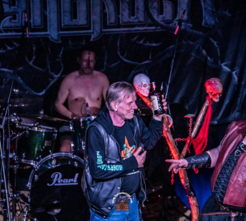 Ragnaroeek-mit-Support-Cultus-Ferox-im-Riders-Cafe-2026-1158