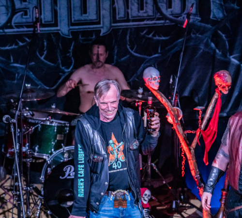 Ragnaroeek-mit-Support-Cultus-Ferox-im-Riders-Cafe-2026-1161