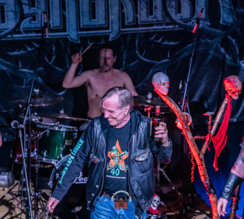 Ragnaroeek-mit-Support-Cultus-Ferox-im-Riders-Cafe-2026-1162