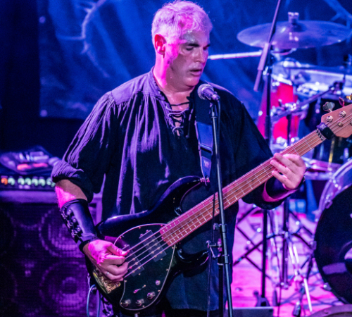 Ragnaroeek-mit-Support-Cultus-Ferox-im-Riders-Cafe-2026-1169