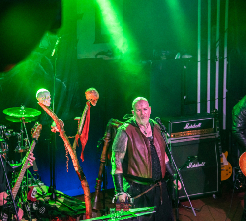 Ragnaroeek-mit-Support-Cultus-Ferox-im-Riders-Cafe-2026-1233