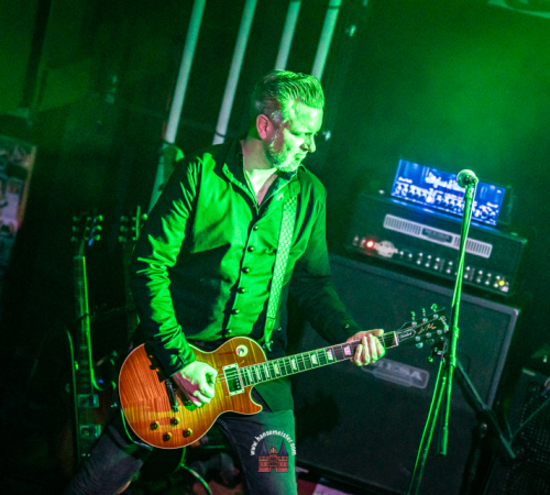 Ragnaroeek-mit-Support-Cultus-Ferox-im-Riders-Cafe-2026-1258