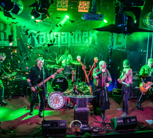 Ragnaroeek-mit-Support-Cultus-Ferox-im-Riders-Cafe-2026-1265