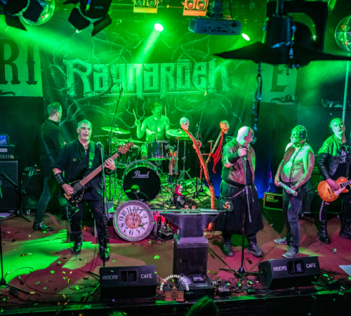 Ragnaroeek-mit-Support-Cultus-Ferox-im-Riders-Cafe-2026-1273