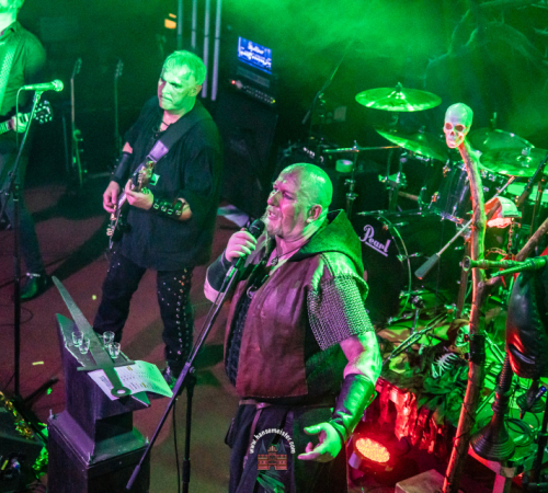 Ragnaroeek-mit-Support-Cultus-Ferox-im-Riders-Cafe-2026-1307