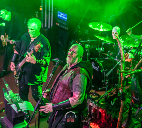 Ragnaroeek-mit-Support-Cultus-Ferox-im-Riders-Cafe-2026-1323