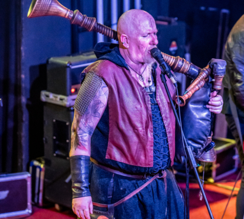 Ragnaroeek-mit-Support-Cultus-Ferox-im-Riders-Cafe-2026-1464