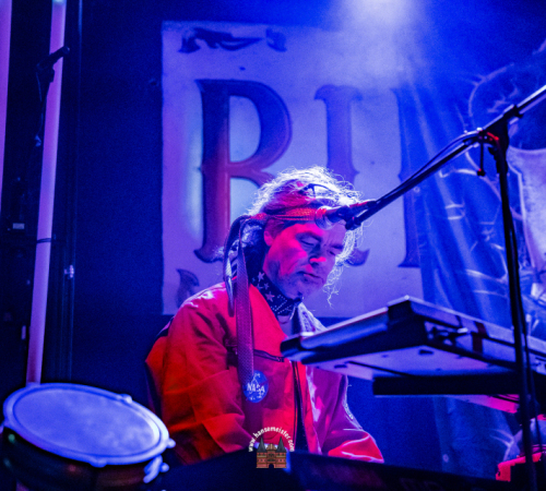 Ragnaroeek-mit-Support-Cultus-Ferox-im-Riders-Cafe-2026-152