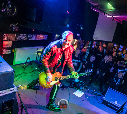 Ragnaroeek-mit-Support-Cultus-Ferox-im-Riders-Cafe-2026-1611