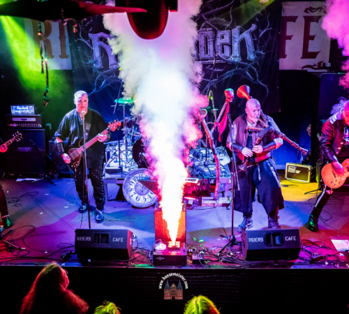 Ragnaroeek-mit-Support-Cultus-Ferox-im-Riders-Cafe-2026-1631