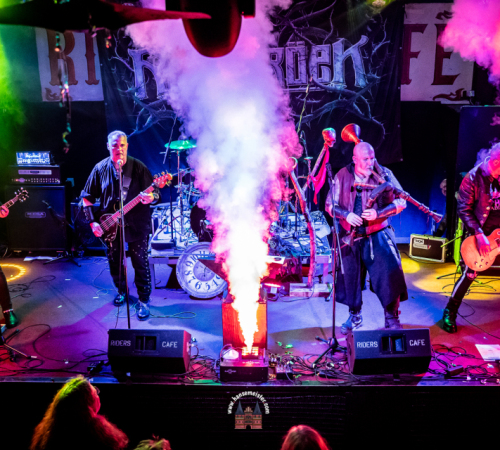 Ragnaroeek-mit-Support-Cultus-Ferox-im-Riders-Cafe-2026-1632