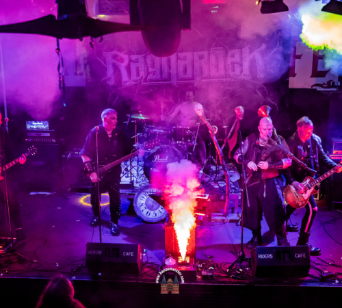 Ragnaroeek-mit-Support-Cultus-Ferox-im-Riders-Cafe-2026-1660