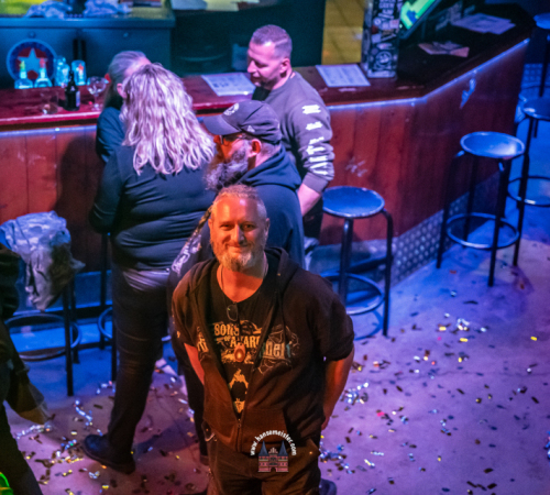 Ragnaroeek-mit-Support-Cultus-Ferox-im-Riders-Cafe-2026-1716