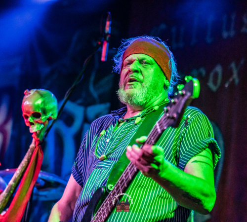 Ragnaroeek-mit-Support-Cultus-Ferox-im-Riders-Cafe-2026-216