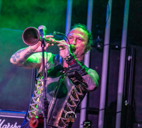 Ragnaroeek-mit-Support-Cultus-Ferox-im-Riders-Cafe-2026-232