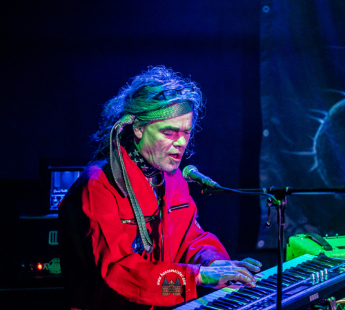 Ragnaroeek-mit-Support-Cultus-Ferox-im-Riders-Cafe-2026-312