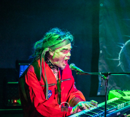 Ragnaroeek-mit-Support-Cultus-Ferox-im-Riders-Cafe-2026-315