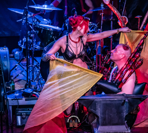 Ragnaroeek-mit-Support-Cultus-Ferox-im-Riders-Cafe-2026-420