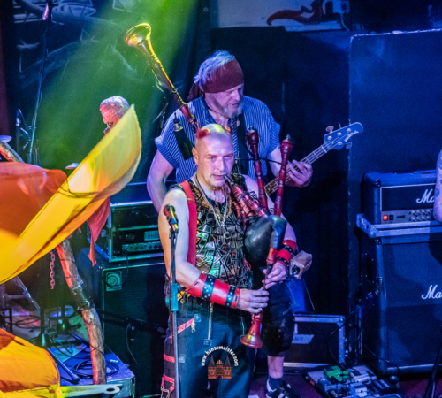 Ragnaroeek-mit-Support-Cultus-Ferox-im-Riders-Cafe-2026-516