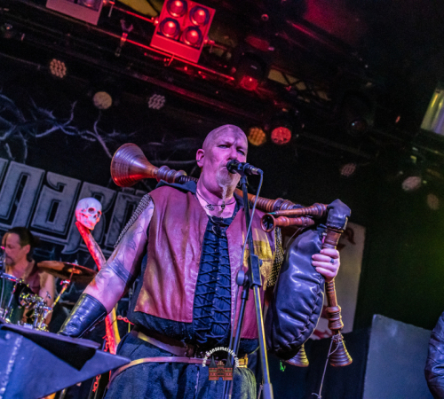 Ragnaroeek-mit-Support-Cultus-Ferox-im-Riders-Cafe-2026-638